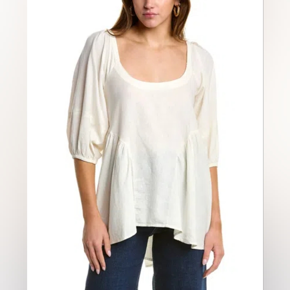 Free People x Revolve Blossom Tunic in White. - size S